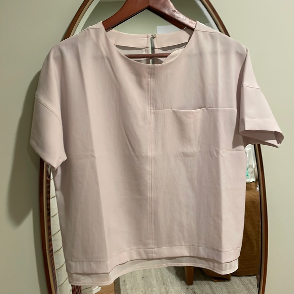 Lululemon Shift in Time blouse